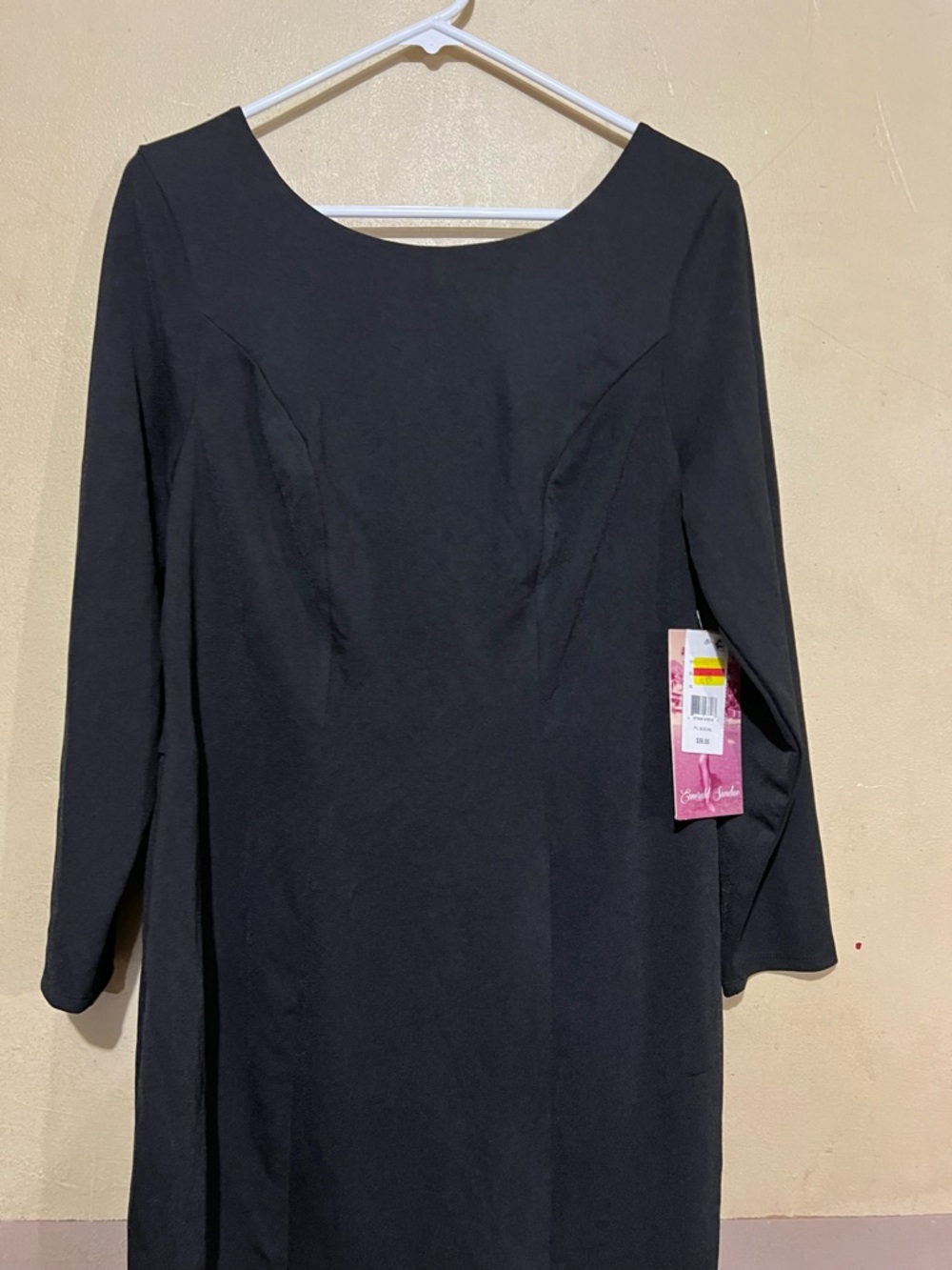 Emerald Sundae Black Long-Sleeve Scoop Neck Dress - Picture 1 of 8